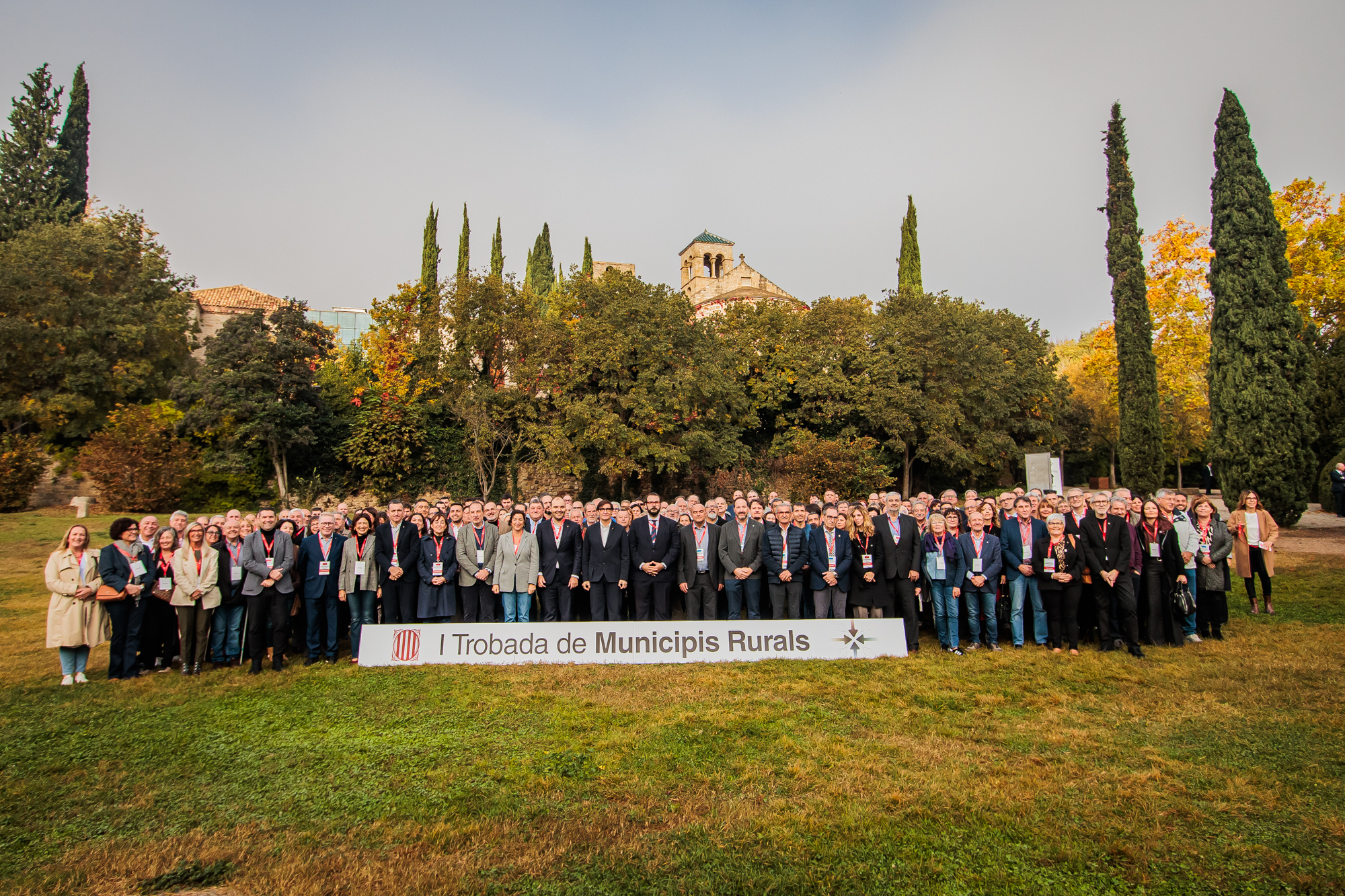 Foto de familia de la I Trobada de Municipis Rurals